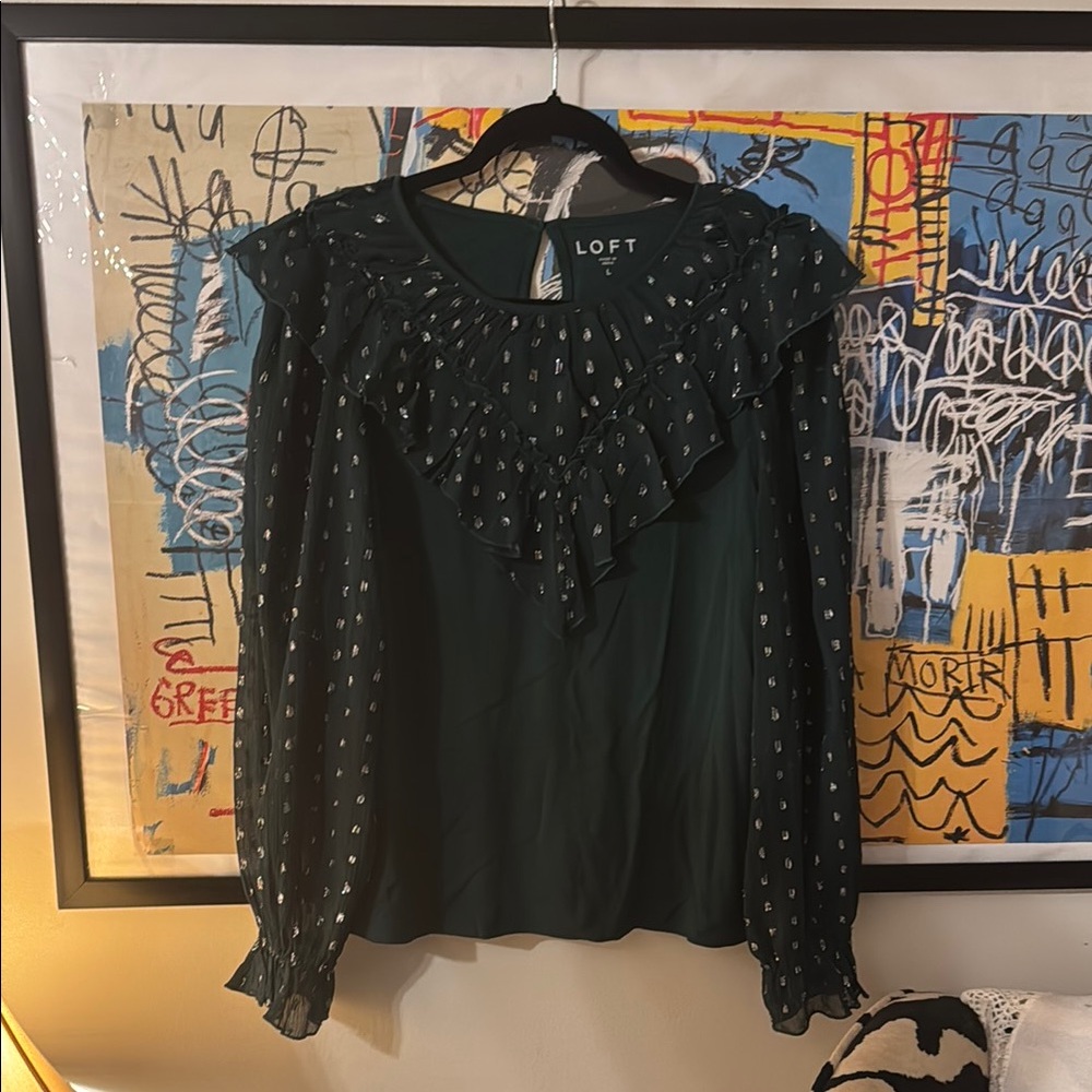 LOFT Women's Green Ruffled Top